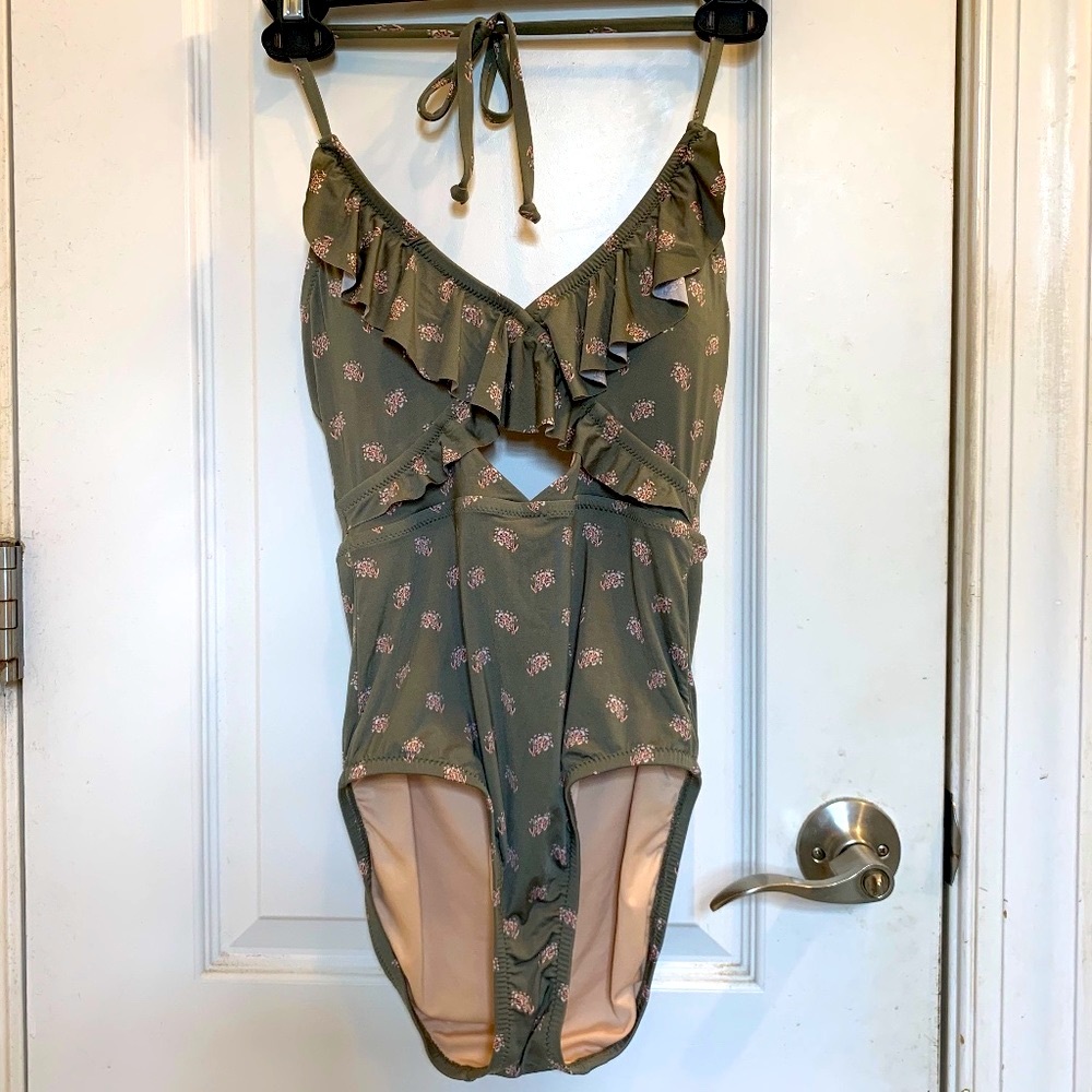 Garnet hill playa keyhole swimsuit olive woodblock print size 2